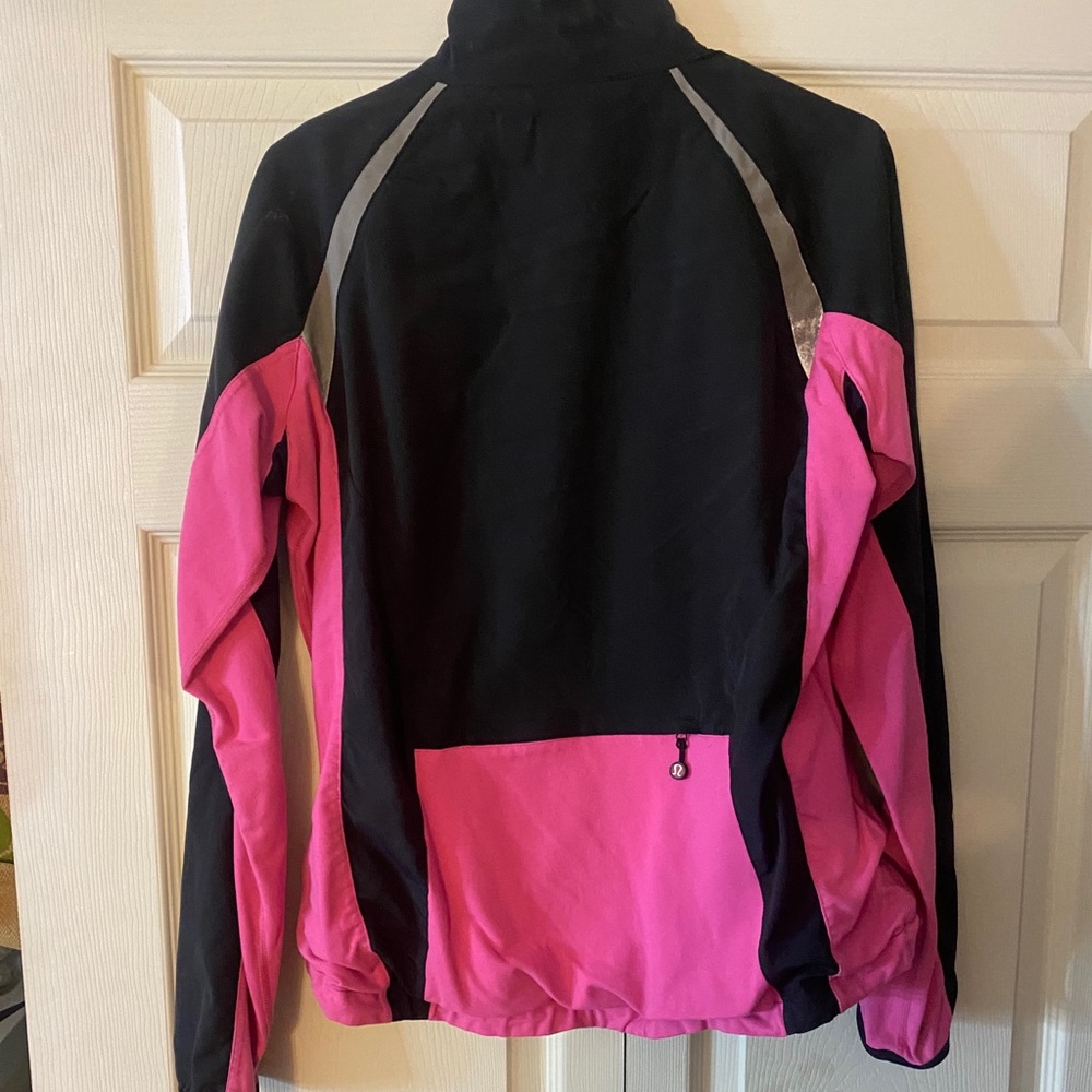 Lululemon Jacket - Picture 3 of 4